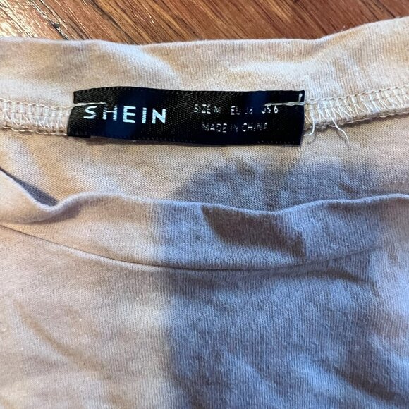 Cropped Michigan Long Sleeve T-Shirt | Cozy College Vibes, Size M - Picture 3 of 4